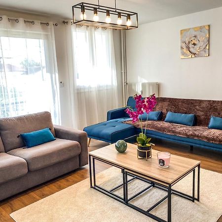 니오르 T3 Moderne Avec Balcon Terrasse Et Parking Gratuit 아파트 외부 사진