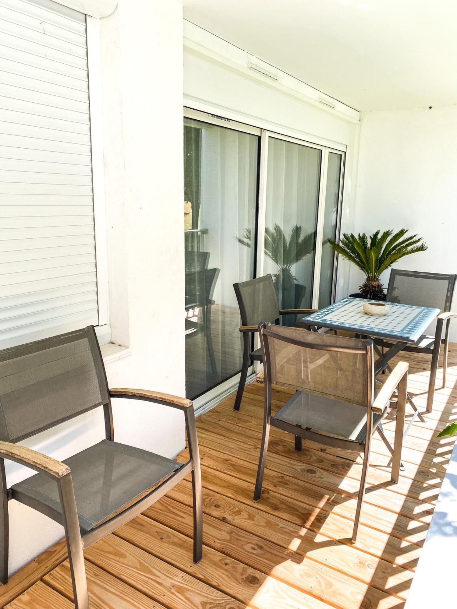 니오르 T3 Moderne Avec Balcon Terrasse Et Parking Gratuit 아파트 외부 사진